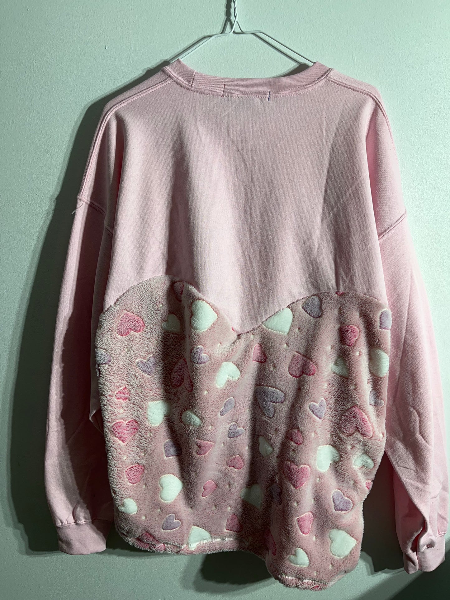 Glow in the dark Pink crewneck💖