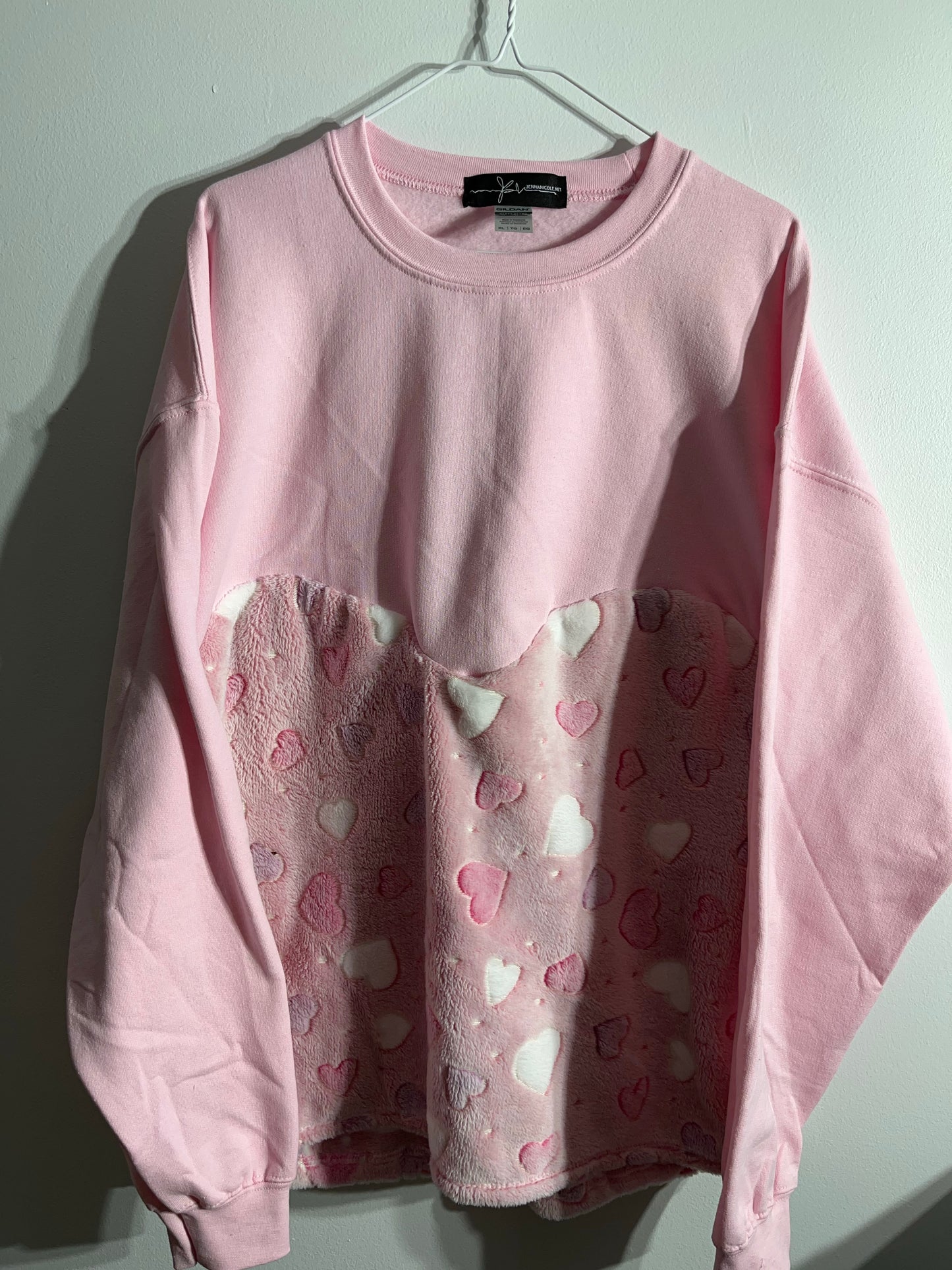 Glow in the dark Pink crewneck💖